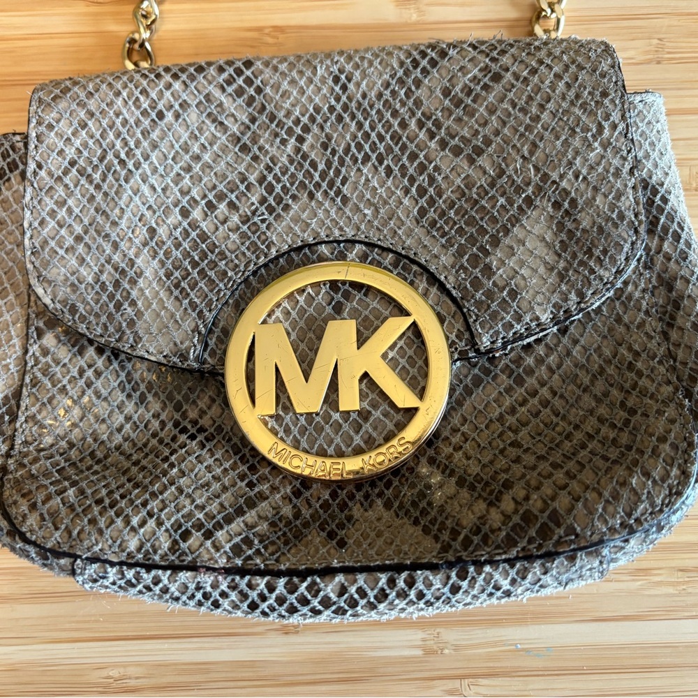 Michael Kors Gold and Gray Crossbody Bag with Luxurious Design